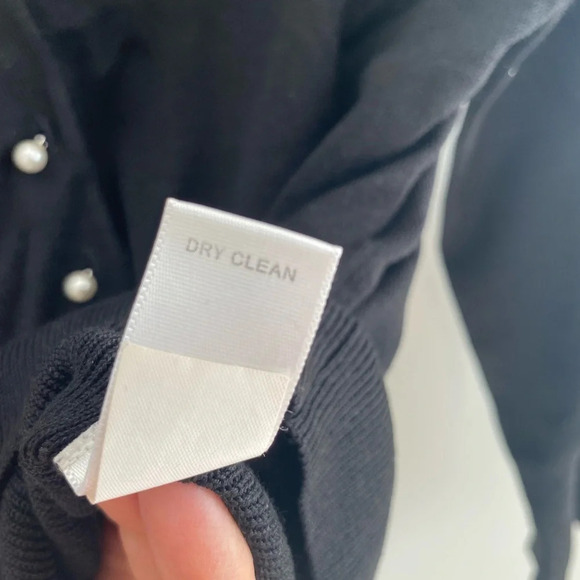 BANANA Republic Black  Silk Button Down Pearl Cardigan Top Size M - Picture 7 of 11